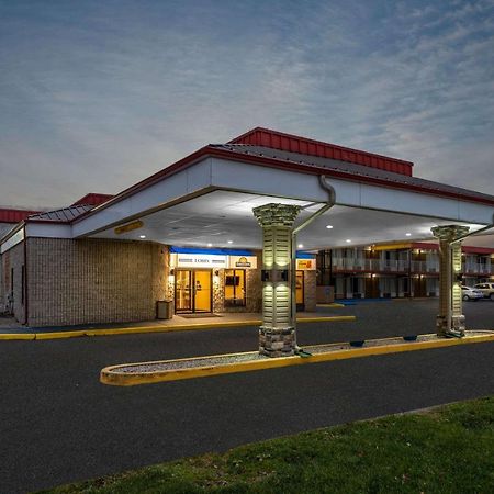 Super 8 By Wyndham Perrysburg-Toledo Hotel Kültér fotó