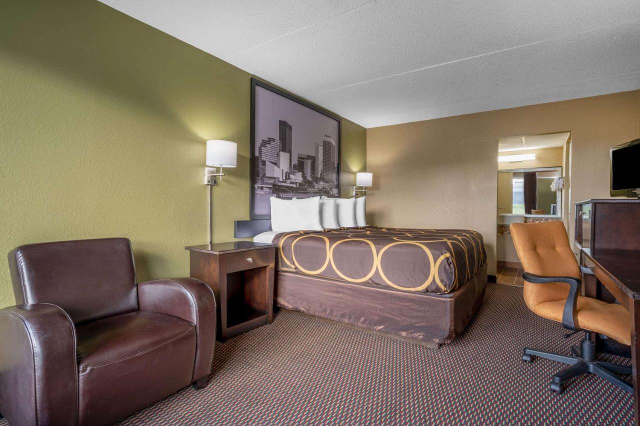 Super 8 By Wyndham Perrysburg-Toledo Hotel Kültér fotó
