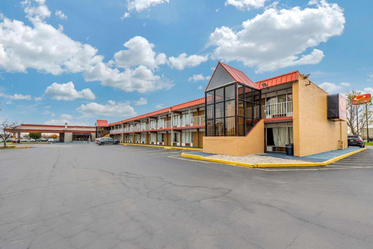 Super 8 By Wyndham Perrysburg-Toledo Hotel Kültér fotó